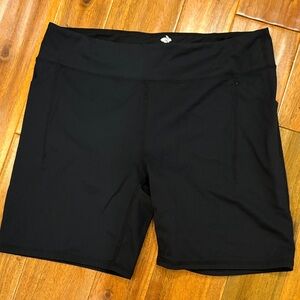 LG Women's Rabbit Speed Leggy High-rise 7” running shorts.